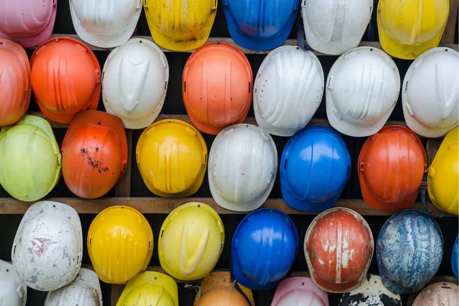 Standar Warna Helm Safety Terbaru, Bukan 6 Warna Lagi