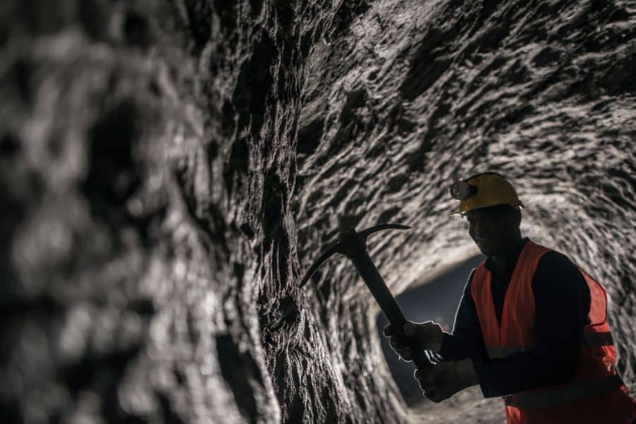 WNA Korsel Pelaku Tambang Ilegal Sulbar Akhirnya Ditangkap!