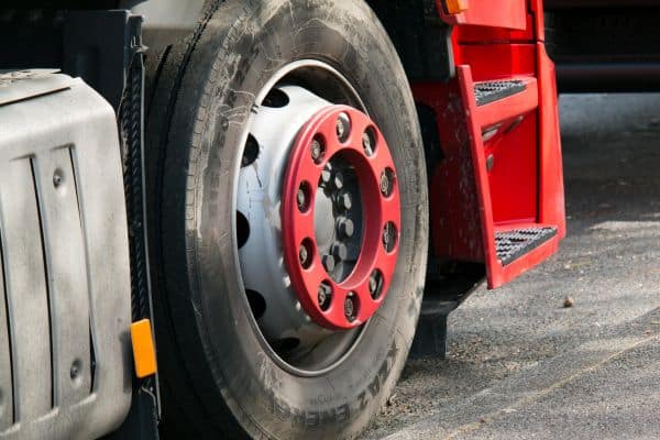 Spooring Mobil Truk: Pengertian, Manfaat, dan Caranya